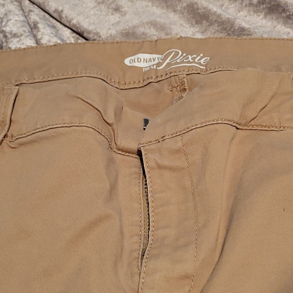 EUC Old Navy The Pixie dress pant size 18